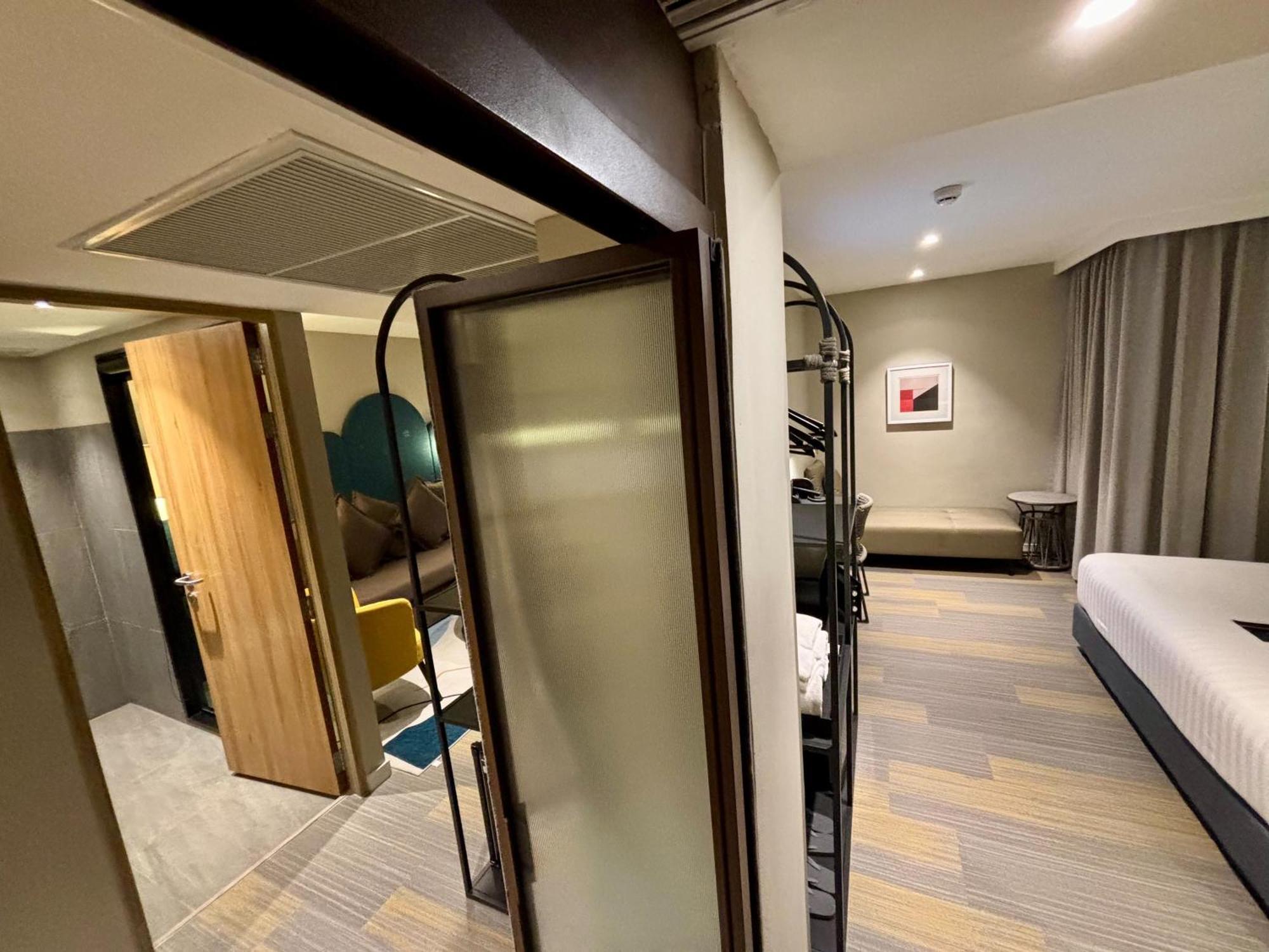 Benjarong Hotel 4*
